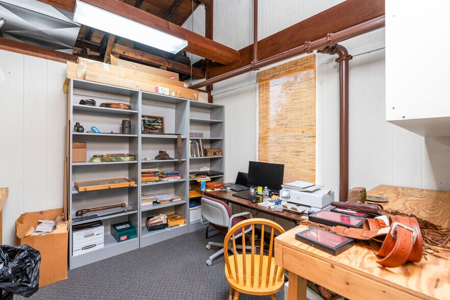 More Photos Of 50 Middlebrook Ave, Staunton Storefront For Sale