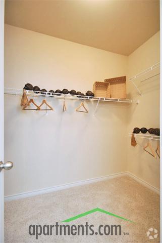 More Photos Of Mooreview Pky @ Loudoun County Pky, Ashburn Unknown For Lease