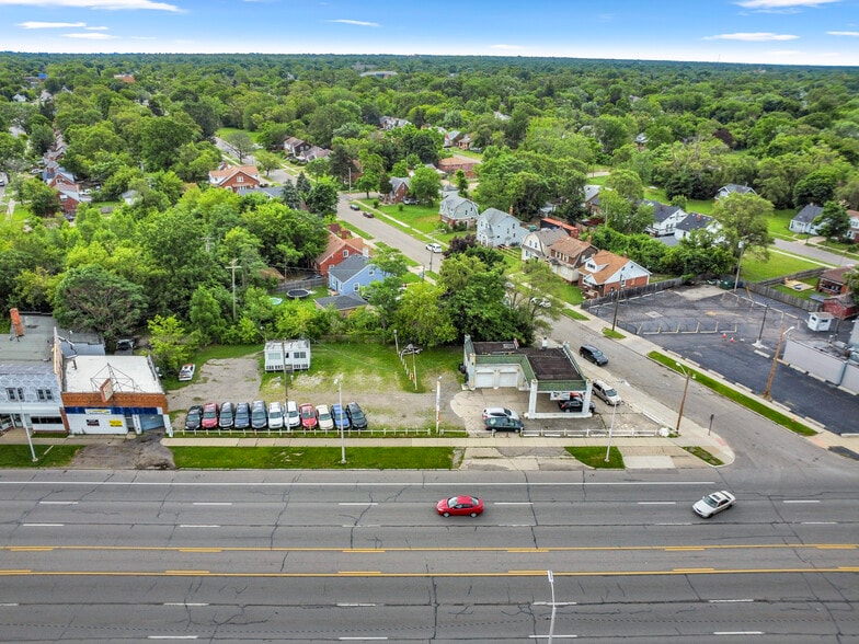 More Photos Of 14760 Gratiot Ave, Detroit Specialty For Sale