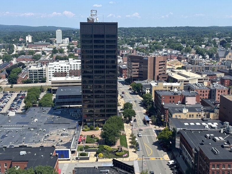 More Photos Of 1000 Elm St, Manchester Office For Lease