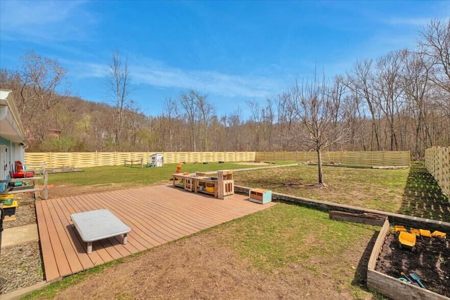 More Photos Of 4 Glenna Dr, Carmel Specialty For Sale