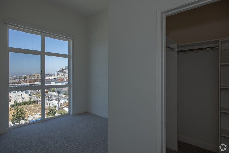 More Photos Of 801 S Berendo St, Los Angeles Apartments For Lease