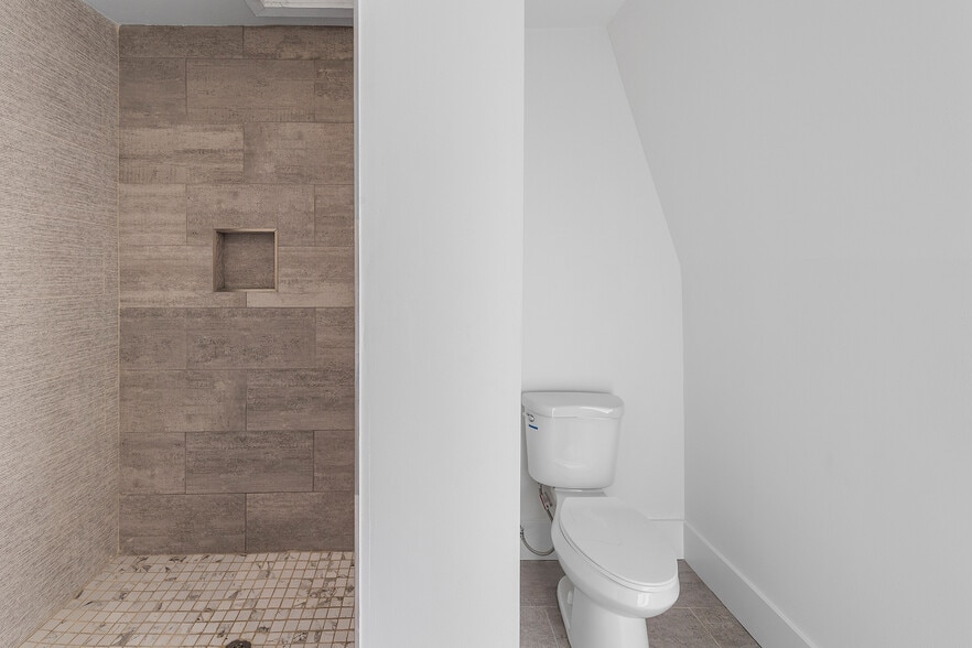 More Photos Of 1935 Spruce St, Philadelphia Apartments For Sale