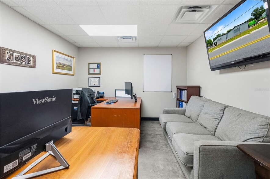 More Photos Of 15617 Old US Highway 441, Tavares Industrial For Lease