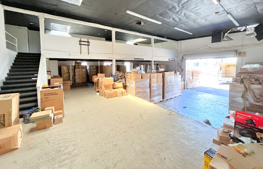 More Photos Of , Los Angeles Unknown For Sale