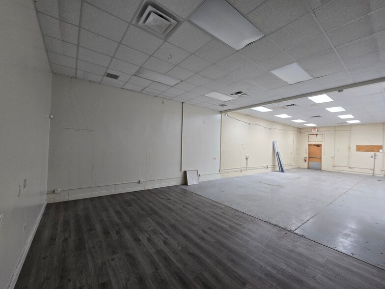More Photos Of 10310-10322 NW 55th St, Sunrise Warehouse For Lease