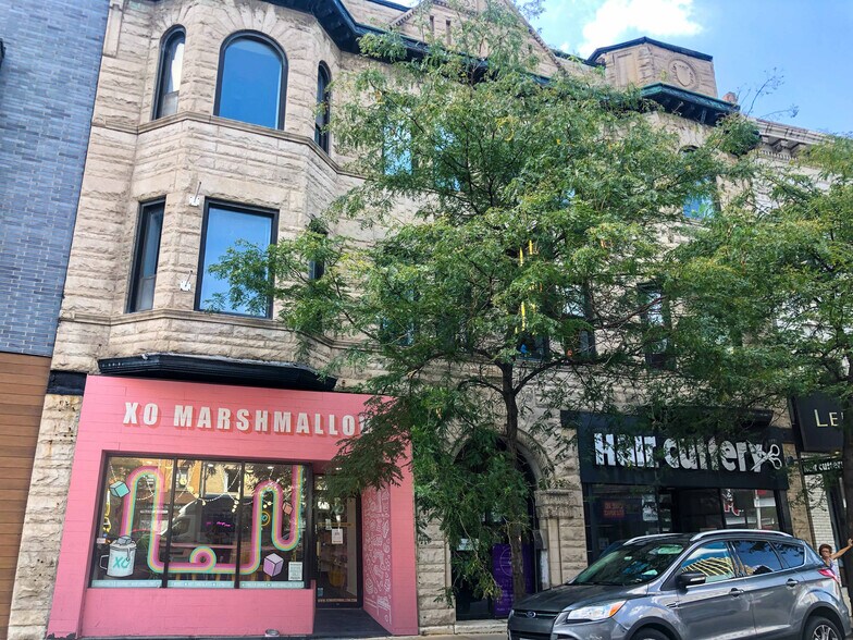 More Photos Of 2730-2732 N Clark St, Chicago Storefront Retail Office For Lease