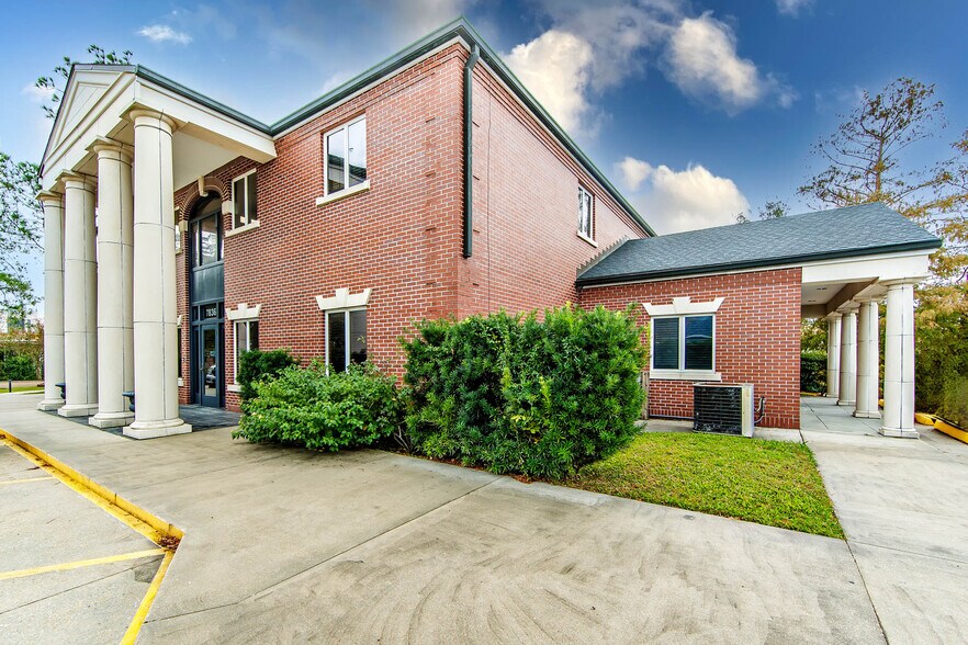 Primary Photo Of 7836 Park Ave, Houma Office For Lease