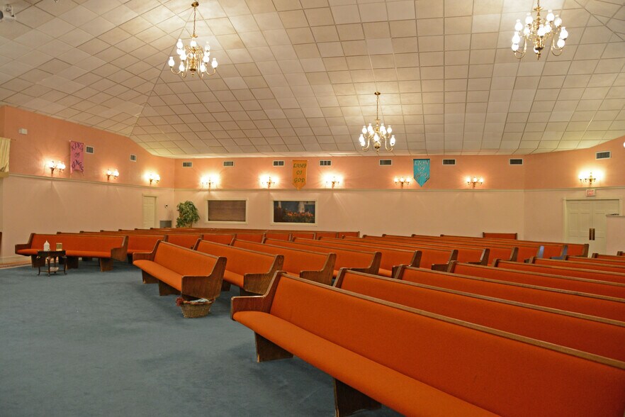 More Photos Of 3512 McLean Rd, Pearland Religious Facility For Sale