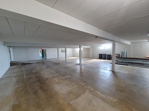 More Photos Of 1911 Rice St, Roseville Warehouse For Lease