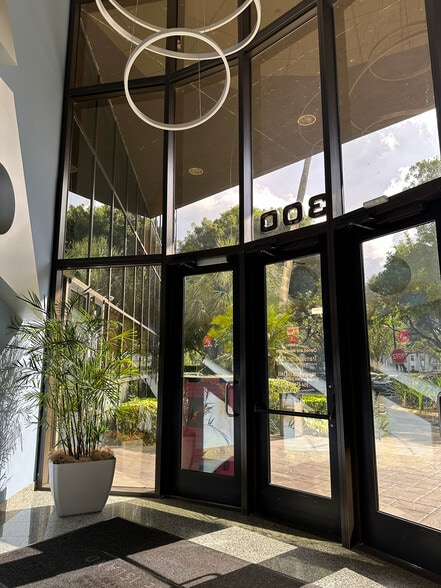 More Photos Of 300 S Pine Island Rd, Plantation Office For Lease