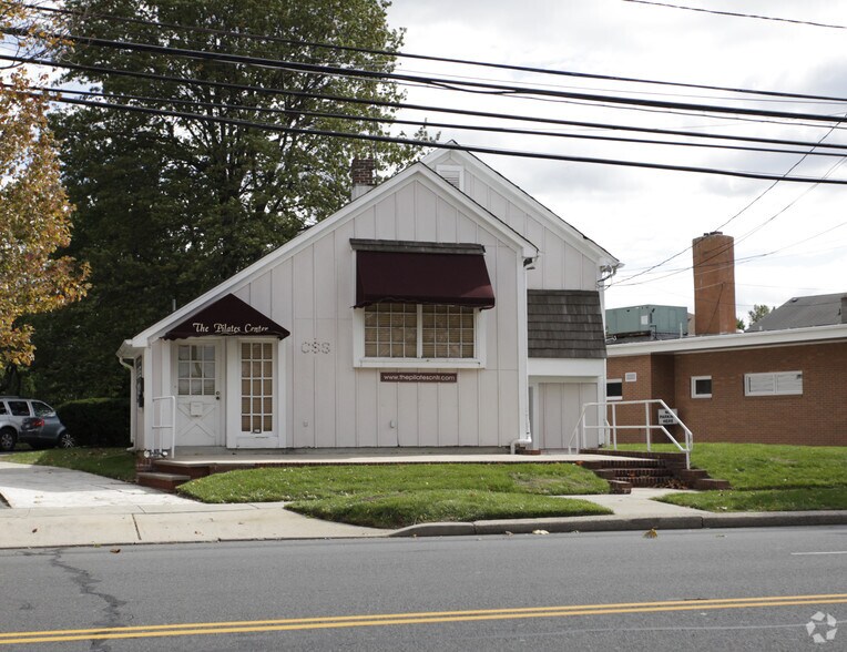 Primary Photo Of 846 Livingston Ave, North Brunswick Freestanding For Sale