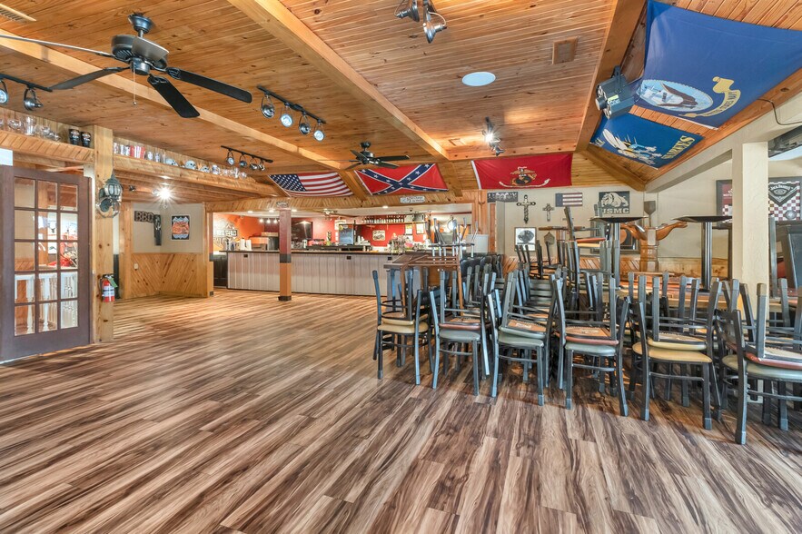 More Photos Of 7450 Highway 187, Eureka Springs Restaurant For Sale