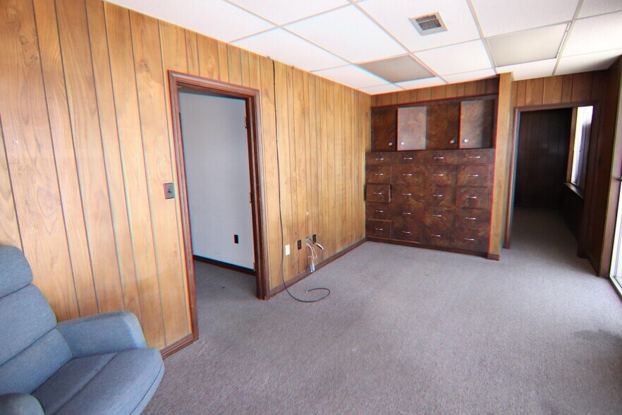 More Photos Of 626 22nd Ave S, Meridian Freestanding For Lease