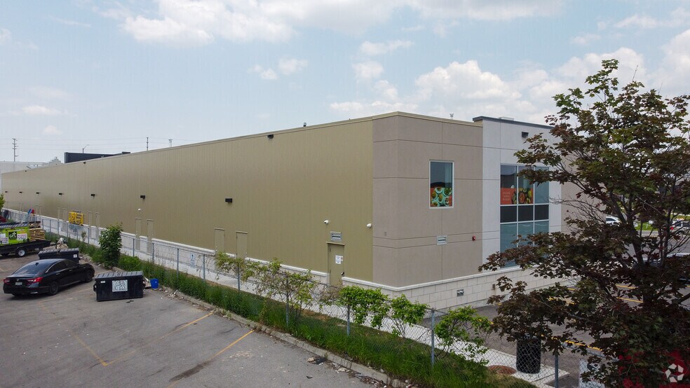 More Photos Of 2-10 Beaumaris Dr, Brampton Freestanding For Lease