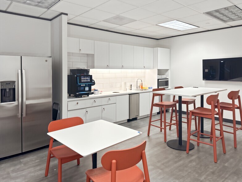 More Photos Of 1415 Louisiana St, Houston Coworking Space