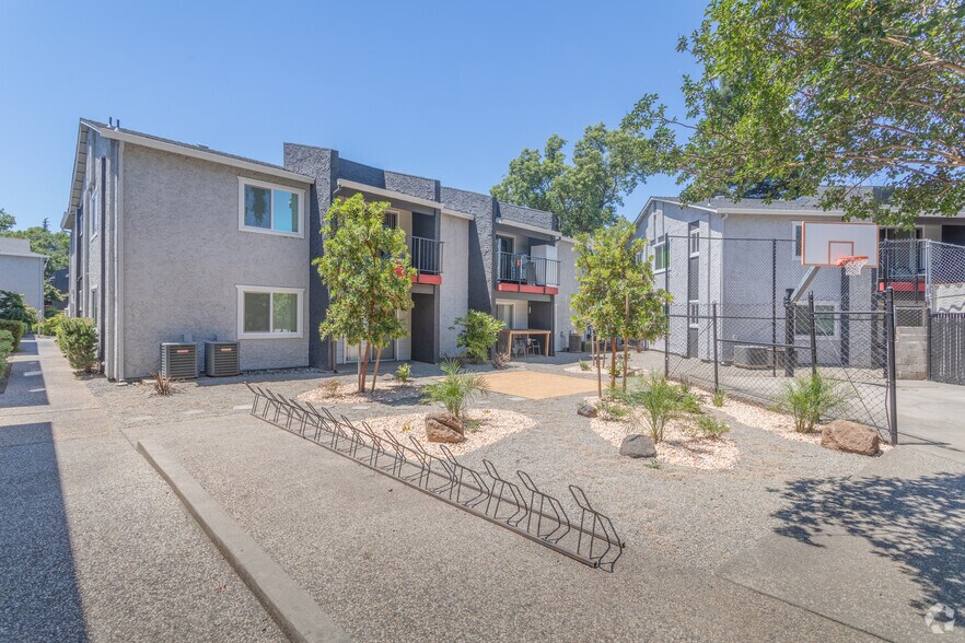 More Photos Of 929 Nord Ave, Chico Apartments For Sale