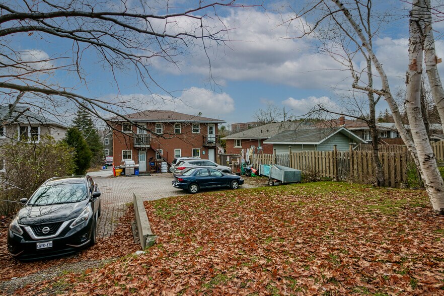 More Photos Of 372 Marshall Ln, Sudbury Apartments For Sale