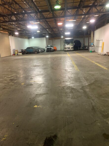 More Photos Of 1721 Dove St, Port Huron Warehouse For Sale