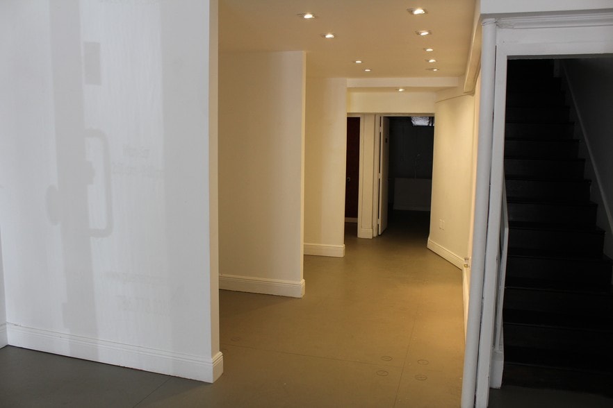 More Photos Of 355-359 Miracle Mile, Coral Gables Freestanding For Lease