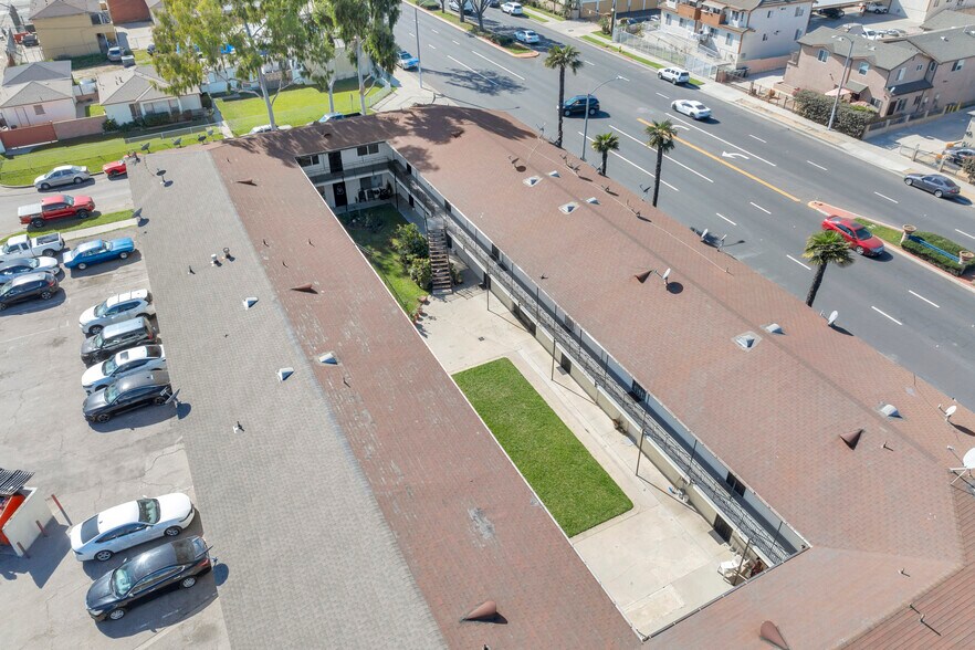 More Photos Of 12424 Atlantic Ave, Lynwood Apartments For Sale