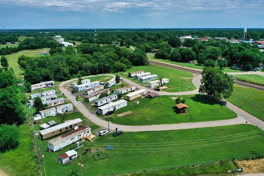Primary Photo Of 400 S Front St, Noble Manufactured Housing Mobile Home Park For Sale