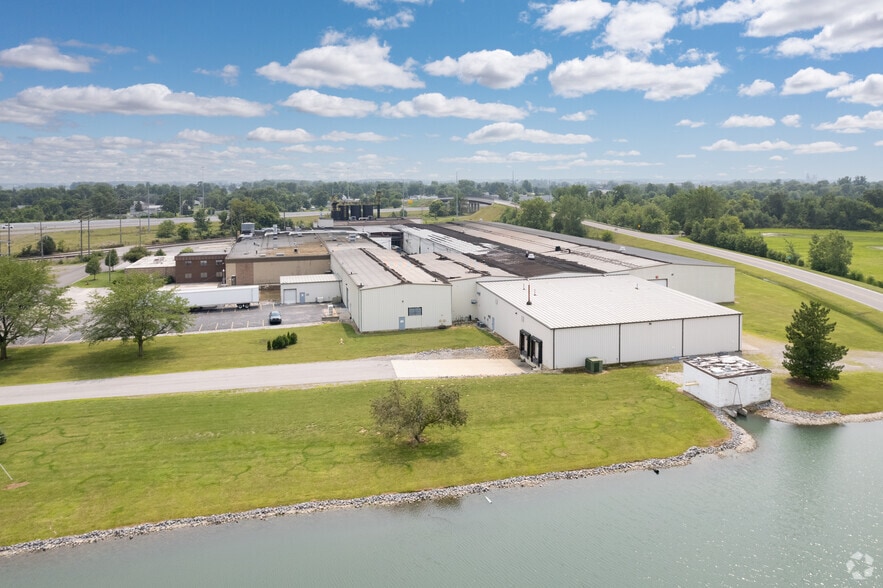 More Photos Of 1300 Morrical Blvd, Findlay Manufacturing For Lease