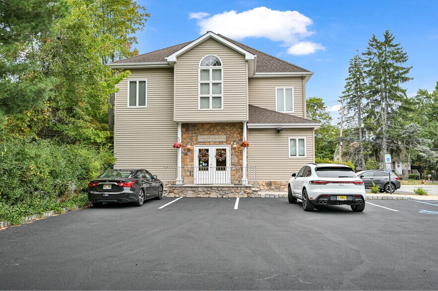 Primary Photo Of 21 Orchard St, Denville Medical For Lease