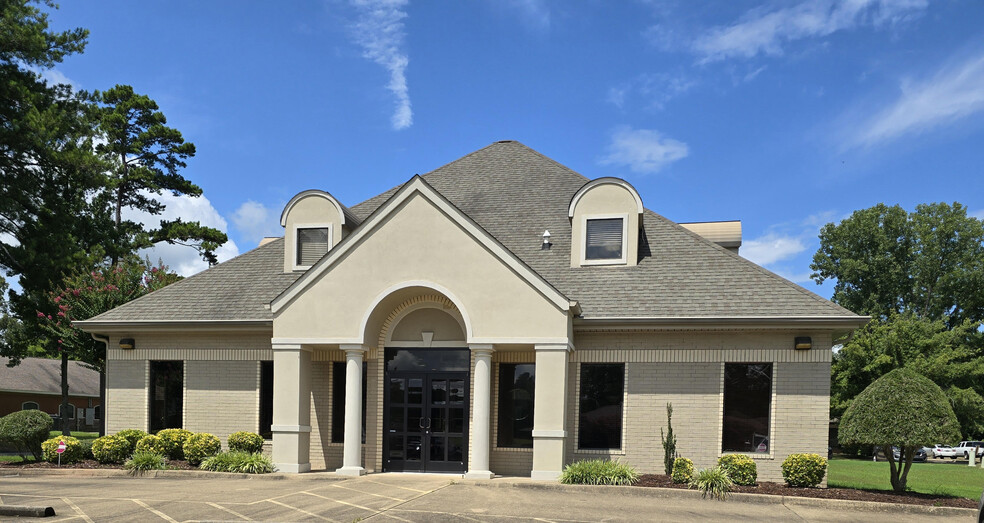 Primary Photo Of 2906 Cypress Rd, Arkadelphia Office For Lease