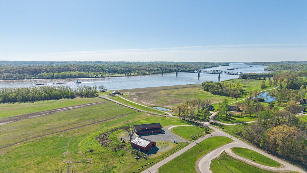 More Photos Of 11001 State Rte N, Scott City Specialty For Sale