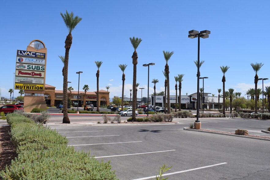 More Photos Of 9765 W. Flamingo Rd., Las Vegas Restaurant For Lease