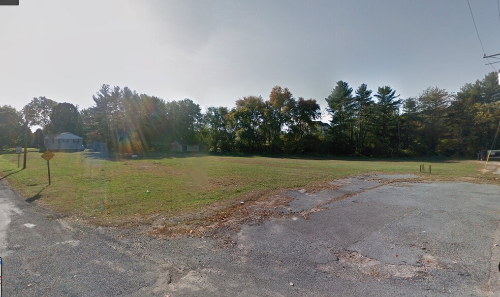 More Photos Of 562 Main St, Church Hill Land For Lease