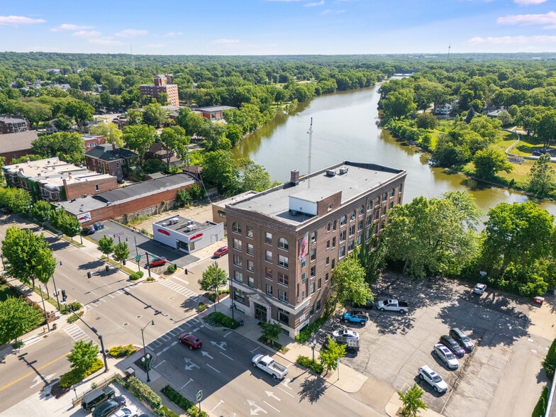 Primary Photo Of 628-630 Columbus St, Ottawa Loft Creative Space For Sale