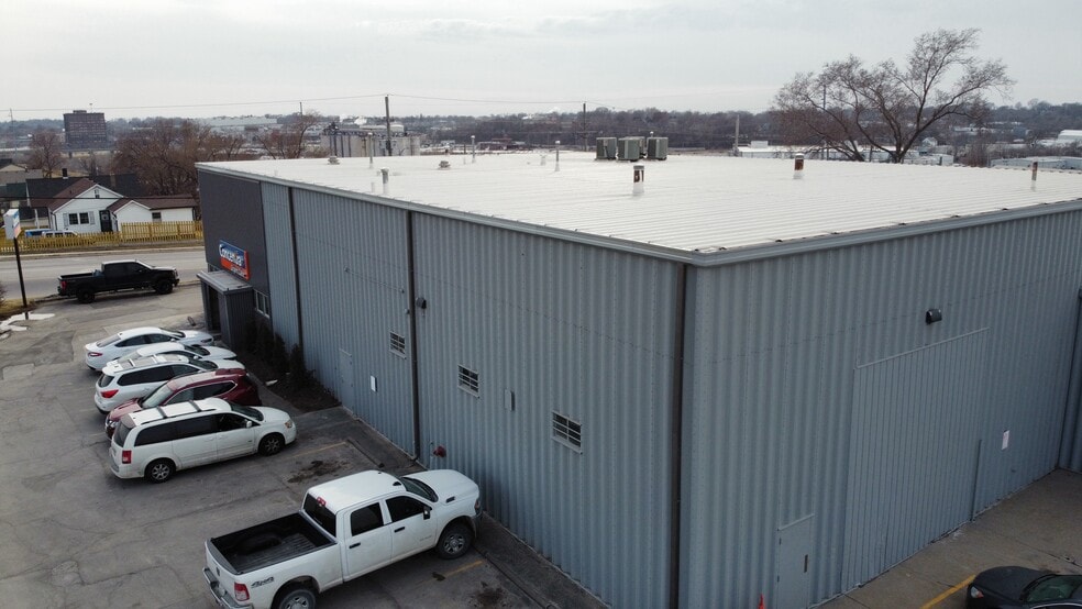 More Photos Of 2900 F St, Omaha Warehouse For Sale