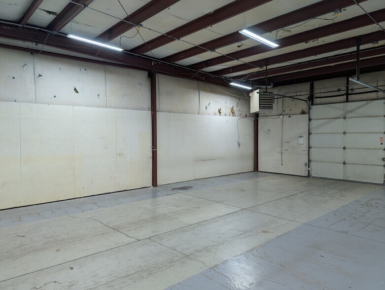 More Photos Of 4085 Pepperell Way, Dublin Distribution For Sale