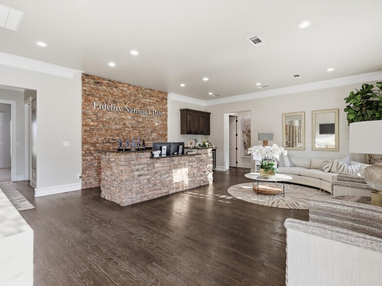 More Photos Of 101 Countryside Ct, Southlake Medical For Sale