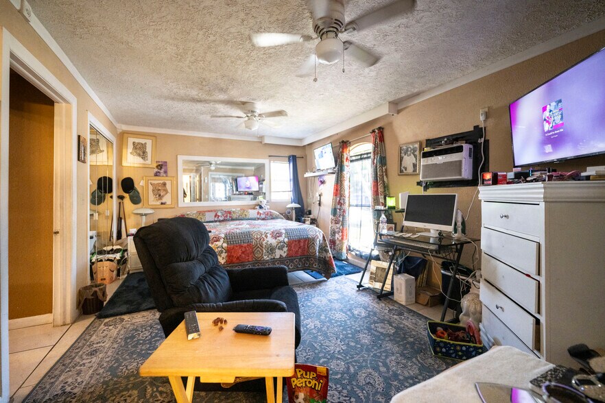 More Photos Of 433 Se Lake St, Stuart Apartments For Sale