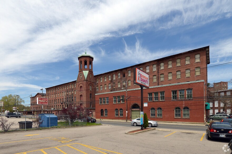 More Photos Of 725 Branch Ave, Providence Multifamily For Sale