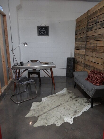 More Photos Of 1016 Clare Ave, West Palm Beach Service For Lease