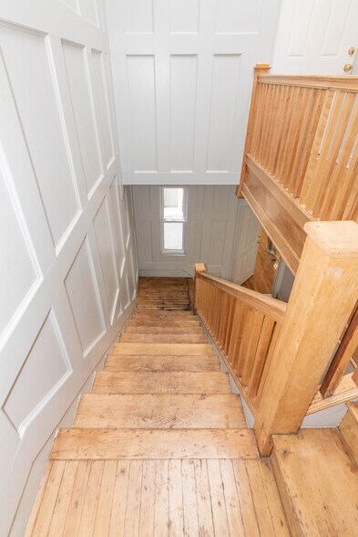 More Photos Of 2445 Lakeview Ave, Baltimore Apartments For Sale