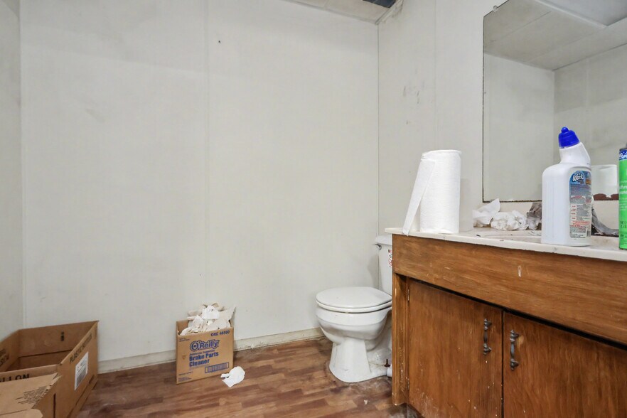 More Photos Of 2691 US RT 224, New Haven Auto Dealership For Sale
