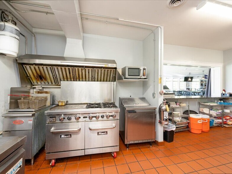 More Photos Of 1900 River Downs Dr, Finksburg Golf Course Driving Range For Sale