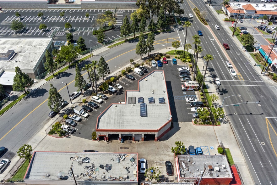 More Photos Of , Santa Ana General Retail For Sale
