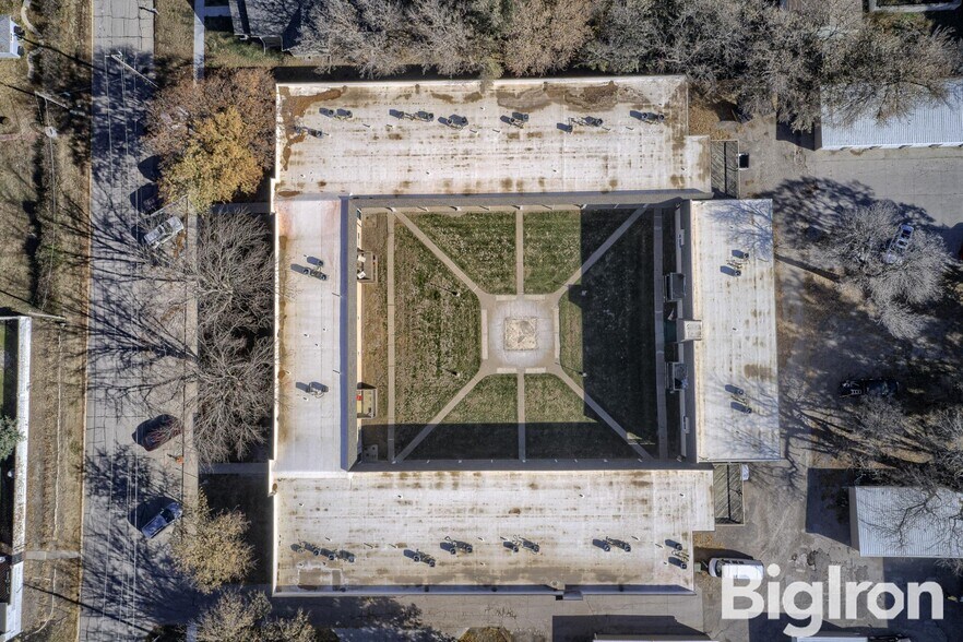 More Photos Of 633 E 10th St, York Apartments For Sale