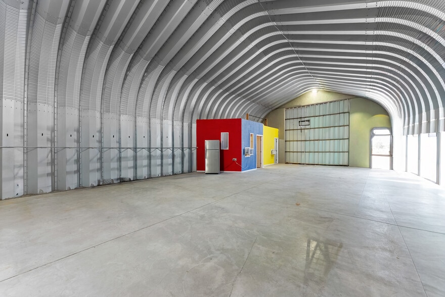 More Photos Of 5001 Gallegos, El Paso Warehouse For Sale