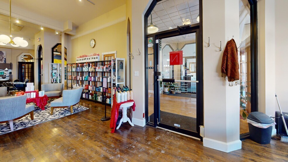 More Photos Of 33-39 N Main St, Wallingford Office For Lease