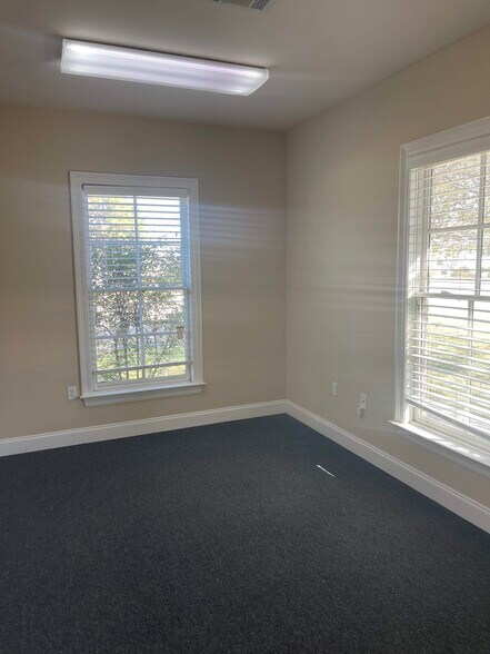 More Photos Of 2798 O'Neal Ln, Baton Rouge Office For Lease