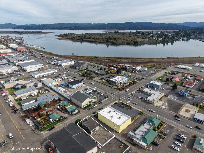 More Photos Of 137 Hall Ave, Coos Bay Office For Sale