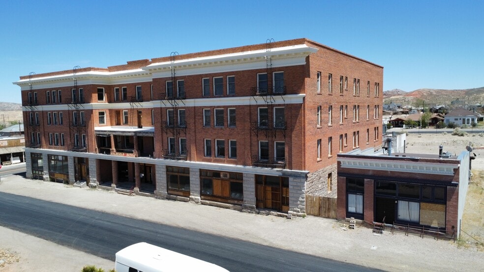 More Photos Of 69 Goldfield Ave, Goldfield Hotel For Sale