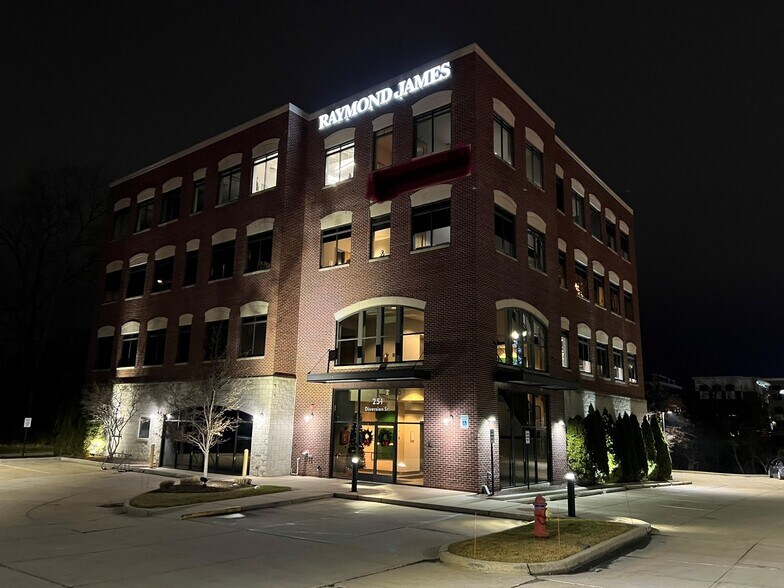 More Photos Of 251 Diversion St, Rochester Office For Sale